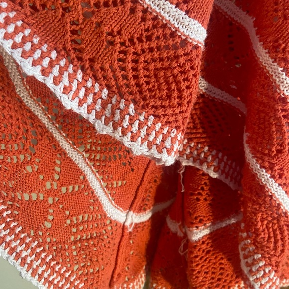 Free people pumpkin spice orange and white knot sweater. One size. Fits like 1x - Picture 5 of 6